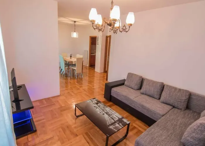 Sea View アパート マリ・ロシニュ